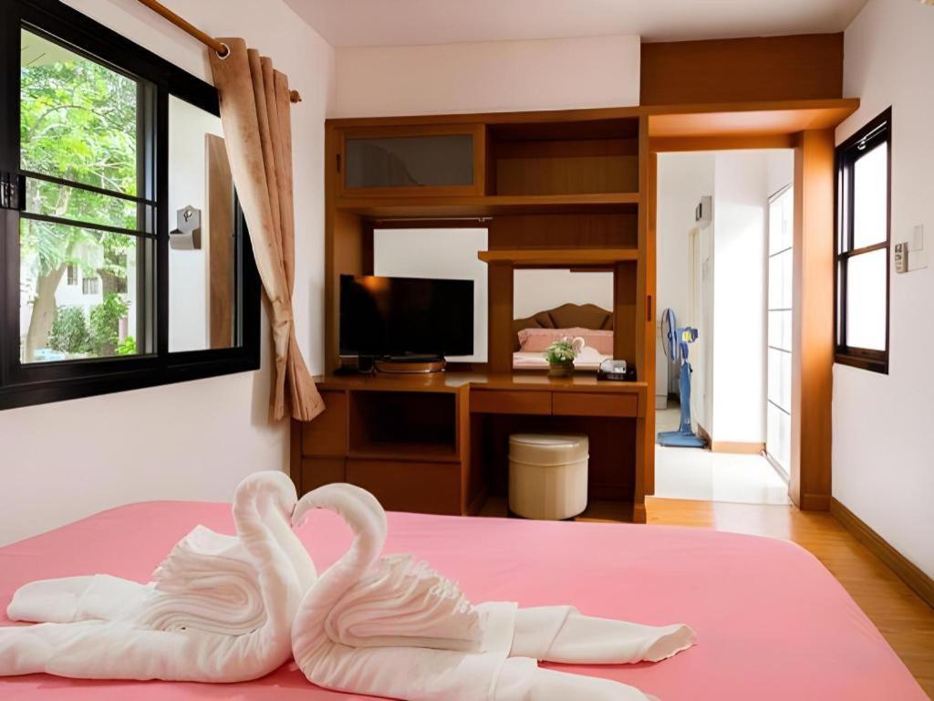 Chayada Garden House And Resort Hotel Nakhonratchasima Buitenkant foto
