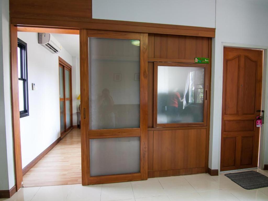 Chayada Garden House And Resort Hotel Nakhonratchasima Buitenkant foto